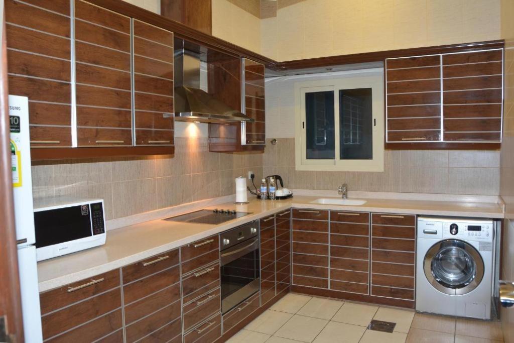 Mandarin Alshamal Hotel Apartments Riadh Exterior foto